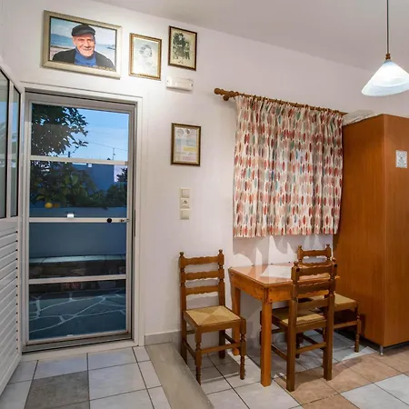 Pensión Comfort Double Or Twin Or Semi-basement