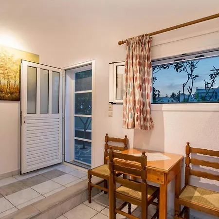 Pensión Comfort Double Or Twin Or Semi-basement